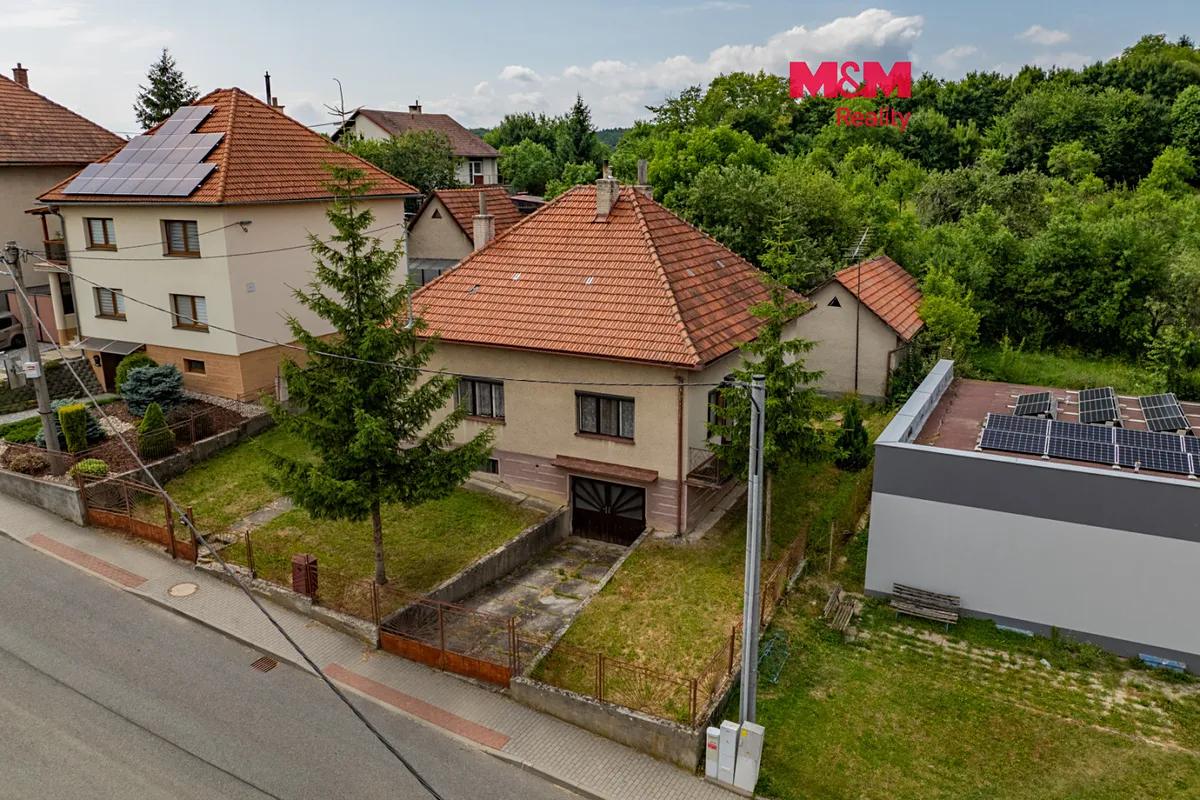 Prodej rodinného domu 100 m², pozemek 1420 m²